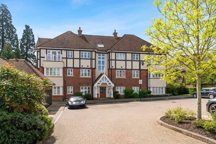 2 Bedroom Apartment To Rent In Timmis Court, Beaconsfield, HP9