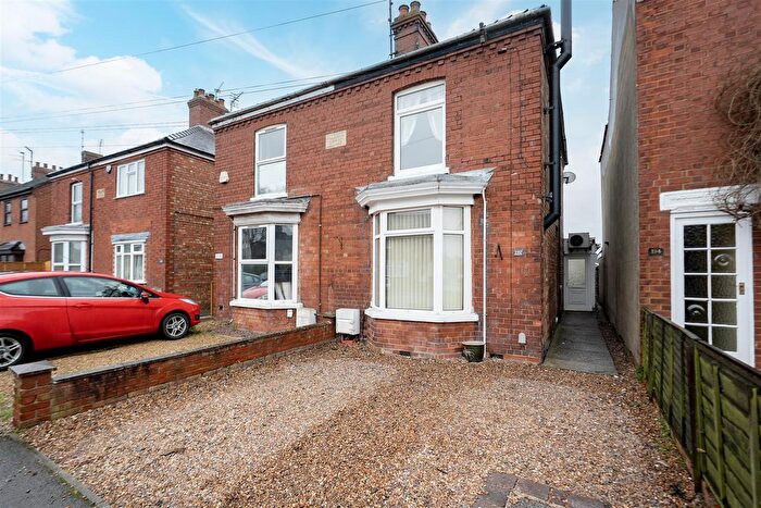 3 Bedroom Semi Detached House For Sale In Pennygate, Spalding, PE11