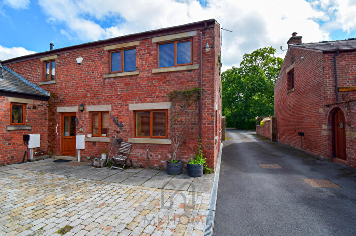 4 Bedroom Barn Conversion For Sale In Treales Village, Treales, Preston, PR4