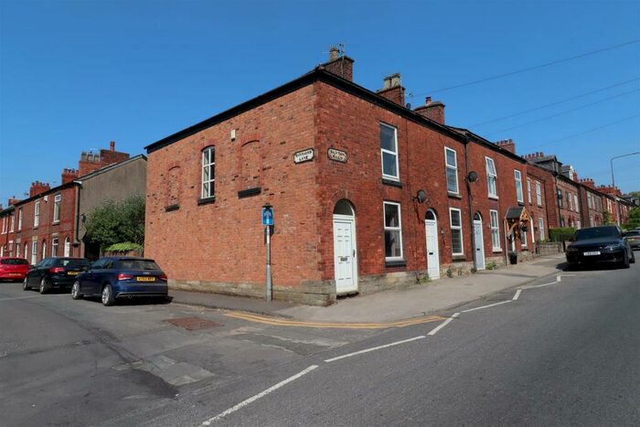 2 Bedroom Terraced House To Rent In Buxton Road, Macclesfield, SK11
