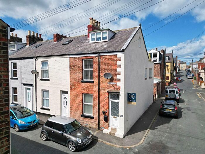 3 Bedroom End Of Terrace House For Sale In Oswy Street, Whitby, YO21