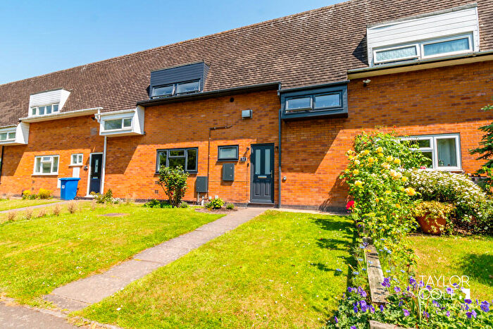 3 Bedroom Terraced House For Sale In Broadsmeath, Tamworth, B77