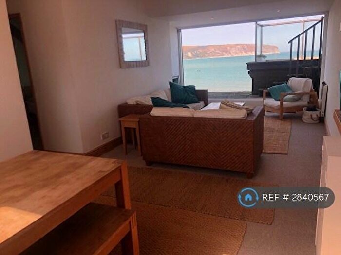 3 Bedroom Penthouse To Rent In Trocadero, Swanage, BH19