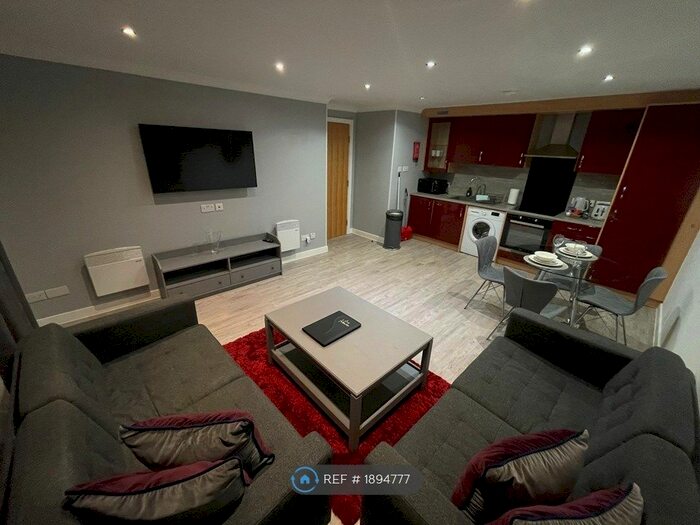 1 Bedroom Flat To Rent In Barrland Street, Glasgow, G41