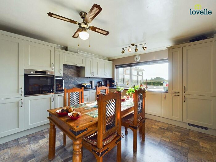 2 Bedroom Detached Bungalow For Sale In Snelland Road, Wickenby, LN3