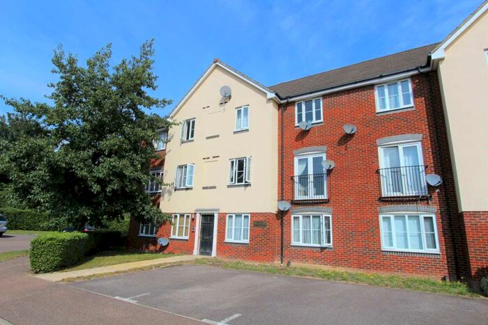 2 Bedroom Apartment To Rent In Covesfield, Gravesend, DA11