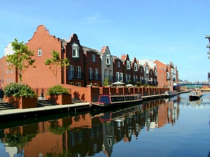 1 Bedroom Apartment To Rent In Symphony Court, B16