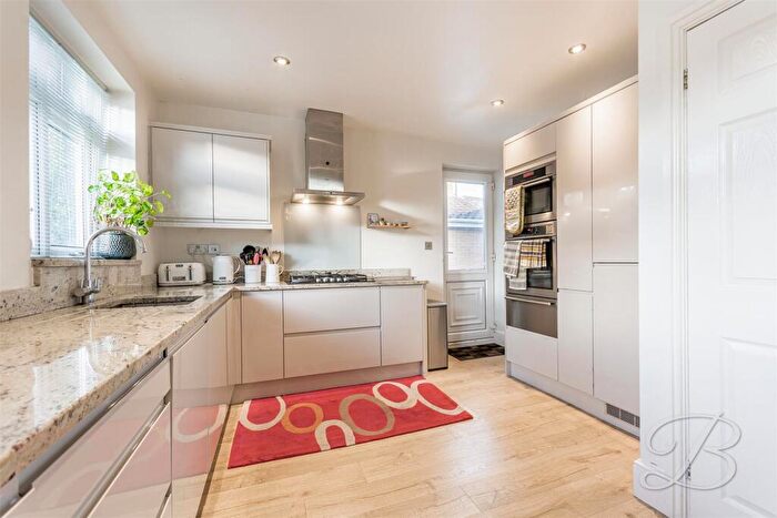 4 Bedroom Detached House For Sale In Summercourt Drive, Ravenshead, Nottingham, NG15