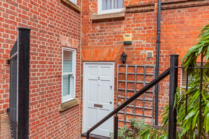 2 Bedroom Flat To Rent In Woodstock Road, Oxford, OX2