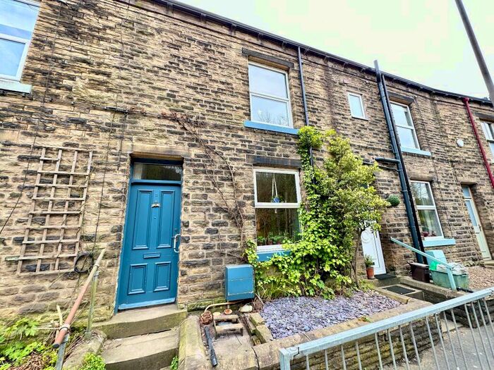 2 Bedroom Terraced House For Sale In Groudle Glen, Hebden Bridge, HX7