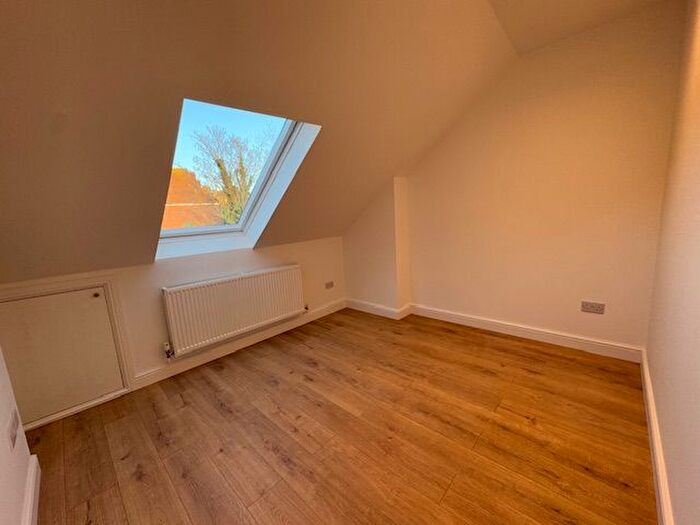 2 Bedroom Flat To Rent In Approach Road, Margate, CT9