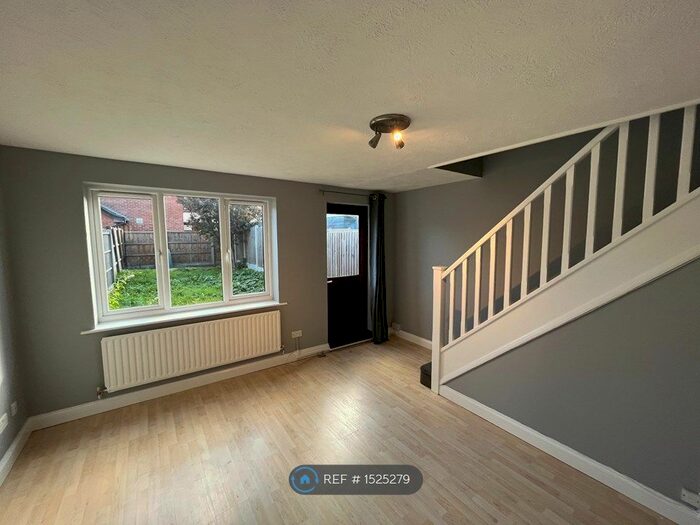 2 Bedroom Terraced House To Rent In Ark Avenue, Grays, RM16