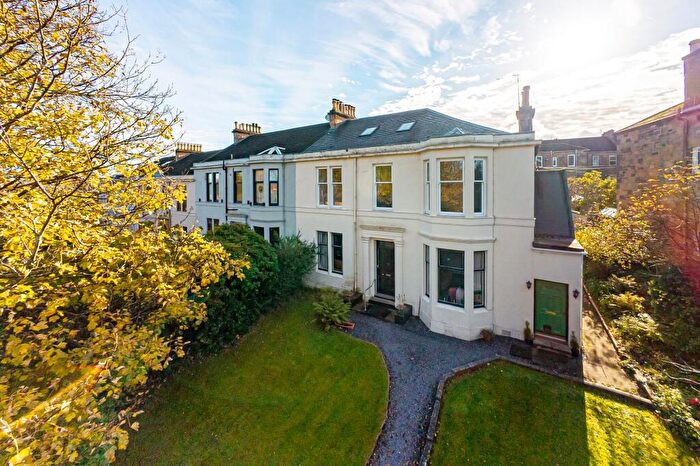 2 Bedroom Apartment For Sale In Advie Place, Mount Florida, Glasgow, G42