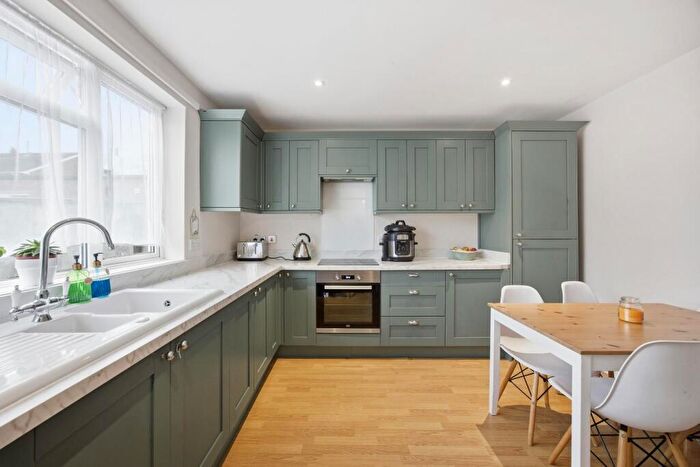 3 Bedroom Terraced House For Sale In Bamfield, Bristol, BS14