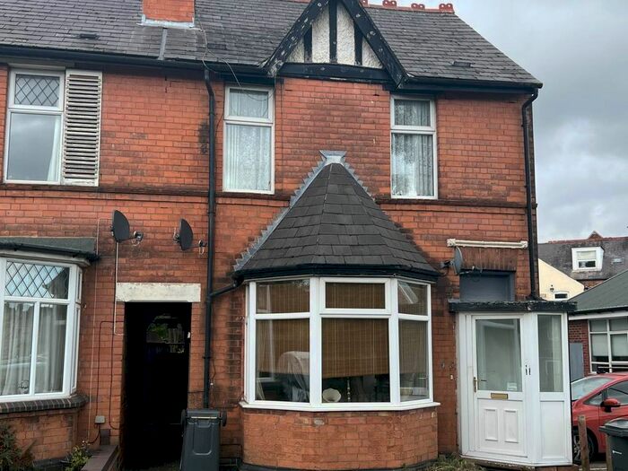 2 Bedroom Flat To Rent In Chester Road, Sutton Coldfield, B73