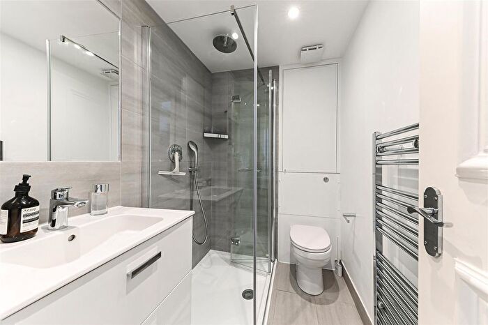 1 Bedroom Flat For Sale In Hormead Road, London, W9