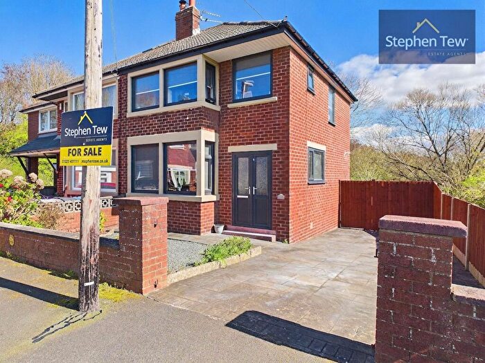 3 Bedroom Semi Detached House For Sale In Ravenglass Close, Blackpool, FY4