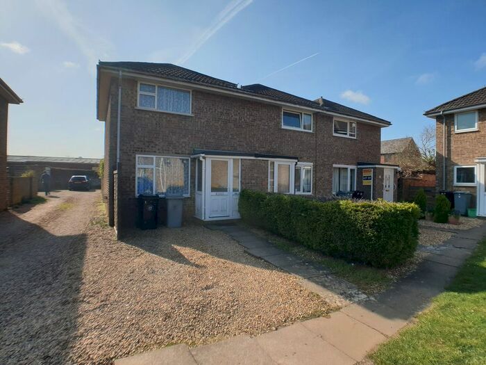 2 Bedroom Semi-Detached House To Rent In Clover Road, Market Deeping, Peterborough, PE6