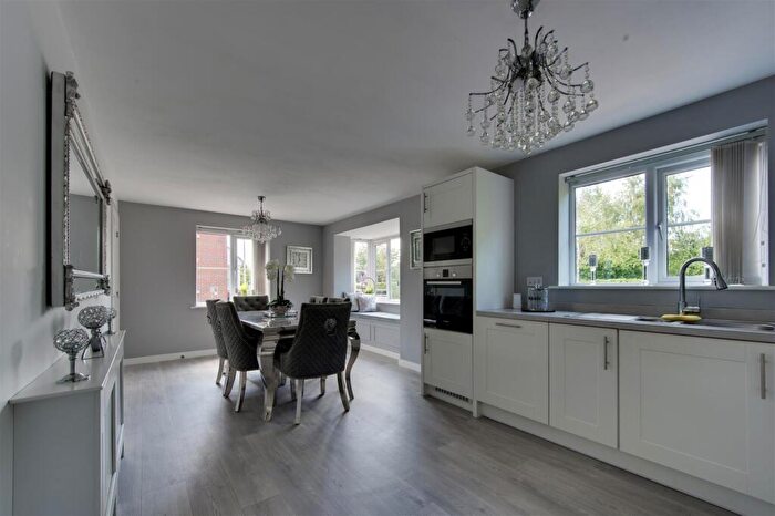 4 Bedroom Detached House For Sale In Mallard Place, Sandbach, CW11