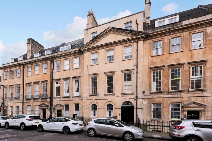 2 Bedroom Flat To Rent In Alfred Street, Bath, BA1