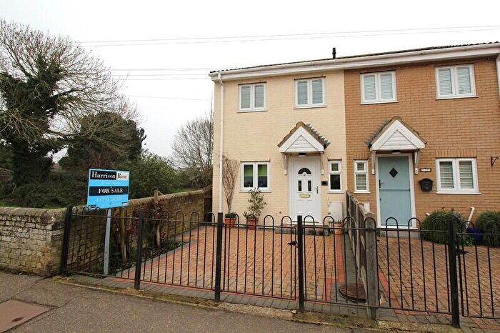 3 Bedroom Semi Detached House For Sale In High Street, Benwick, Cambs, PE15