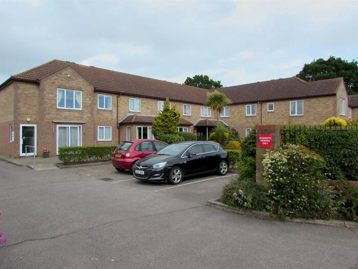 1 Bedroom Flat To Rent In Havenvale, Coppins Road, Clacton-On-Sea, CO15