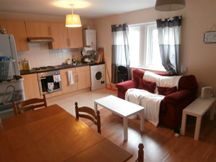 2 Bedroom Apartment To Rent In Portswood Road, Southampton, SO17