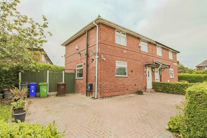 3 Bedroom Semi-Detached House To Rent In Torrington Avenue, Manchester, M9