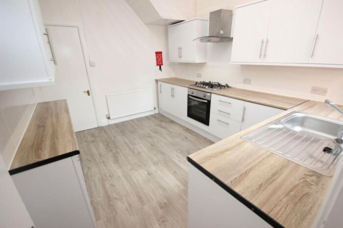 6 Bedroom Terraced House To Rent In Russell Road, L18