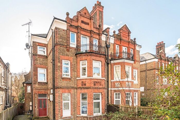2 Bedroom Flat For Sale In Palace Road, Streatham, SW2