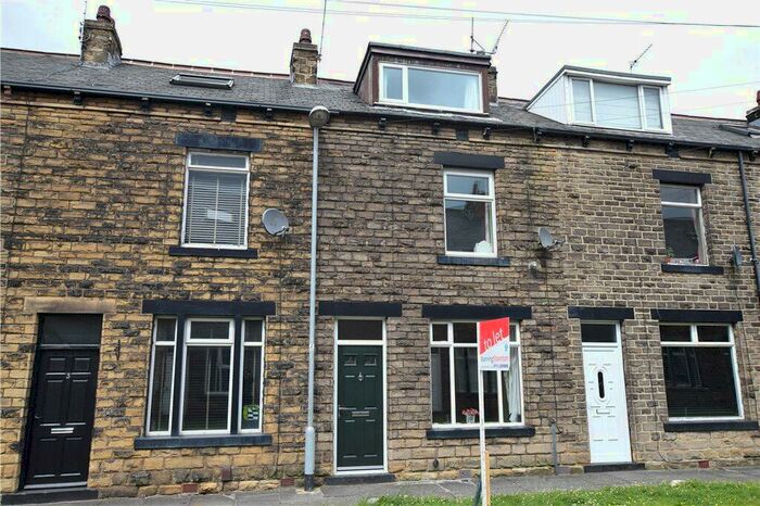 3 Bedroom Terraced House To Rent In Oakroyd Mount, Stanningley, Pudsey, LS28