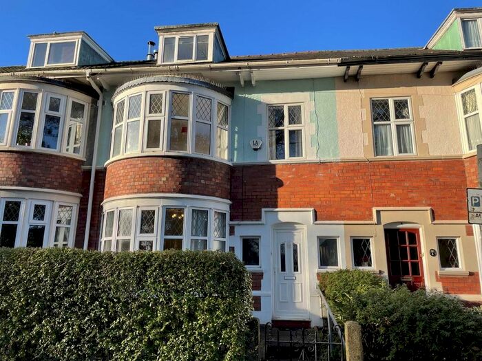 4 Bedroom Property To Rent In De La Beche Road, Sketty, Swansea, SA2