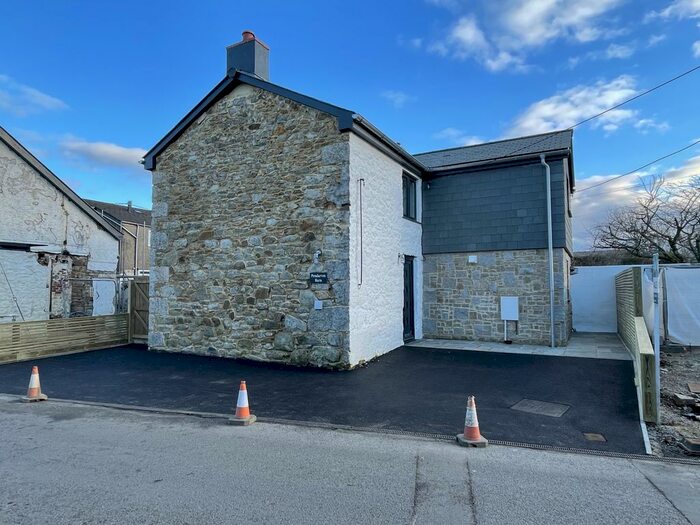 3 Bedroom Detached House For Sale In Carnhell Road, Camborne, TR14