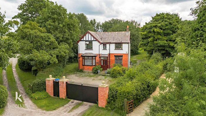 5 Bedroom Detached House For Sale In Garsden Avenue, Blackburn, BB1