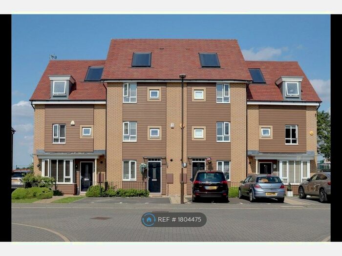 4 Bedroom Terraced House To Rent In Butter Row, Wolverton, Milton Keynes, MK12