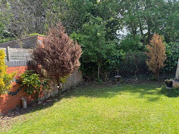 3 Bedroom Property To Rent In Elm Avenue, Eastcote, Ruislip, HA4