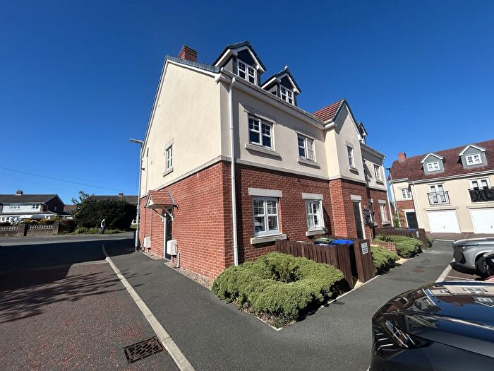 2 Bedroom Flat For Sale In Aidan Gardens, Durham, DH1