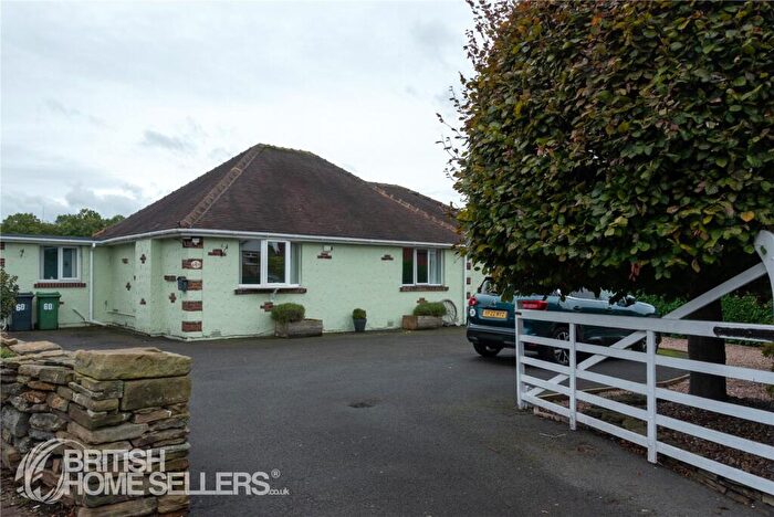 2 Bedroom Bungalow For Sale In Rowley Lane, Lepton, Huddersfield, West Yorkshire, HD8