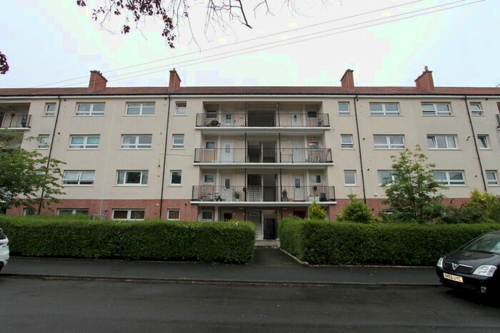 3 Bedroom Flat To Rent In Corlaich Avenue, Rutherglen, Glasgow, G42