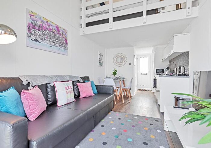 1 Bedroom Flat To Rent In Brighton, BN2