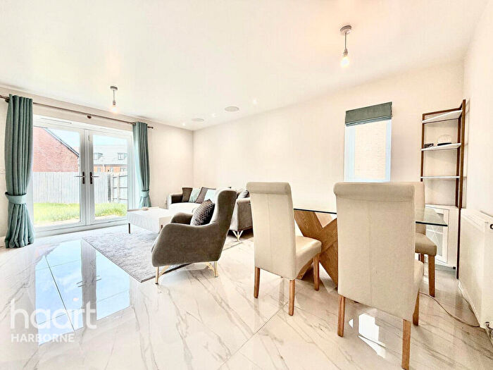 3 Bedroom Semi Detached House To Rent In Mill Lane, Oldbury, B69