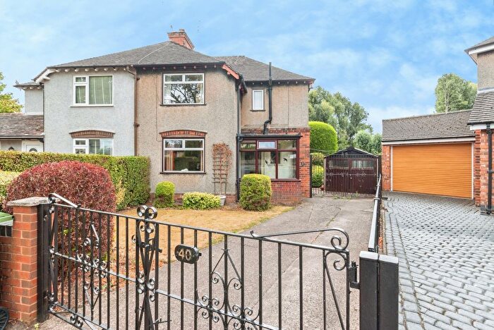 3 Bedroom Semi-Detached House For Sale In Fairway, Stafford, Staffordshire, ST16