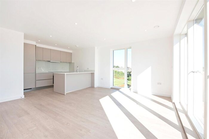 1 Bedroom Flat To Rent In Churchwood Gardens, London, SE23