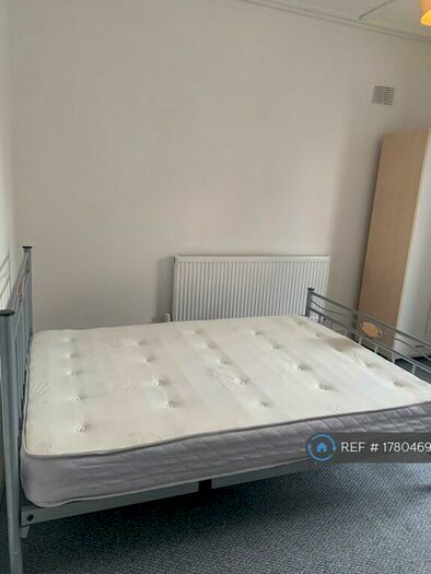 1 Bedroom Flat To Rent In Richmond Road, Leicester, LE2