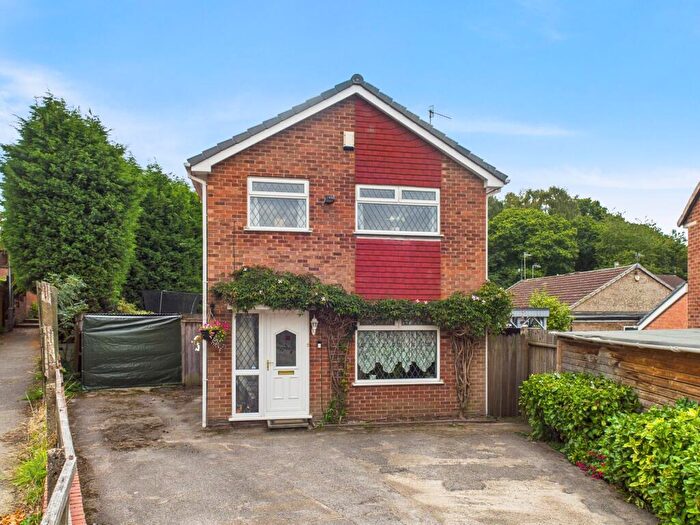 3 Bedroom Detached House For Sale In Tyburn Close, Arnold, Nottingham, NG5