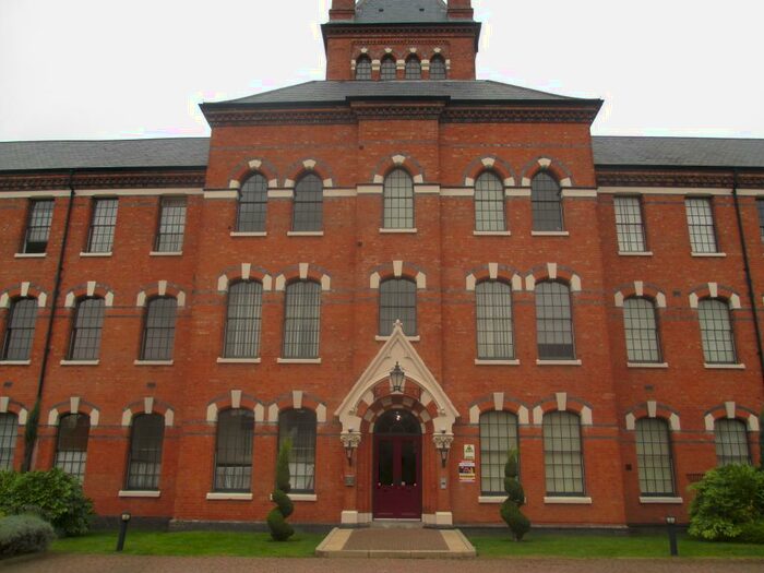 2 Bedroom Apartment To Rent In Highcroft Hall, Erdington, B23