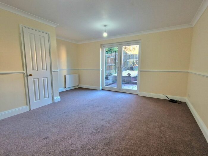 3 Bedroom Terraced House For Sale In Heron Way, Torquay, TQ2