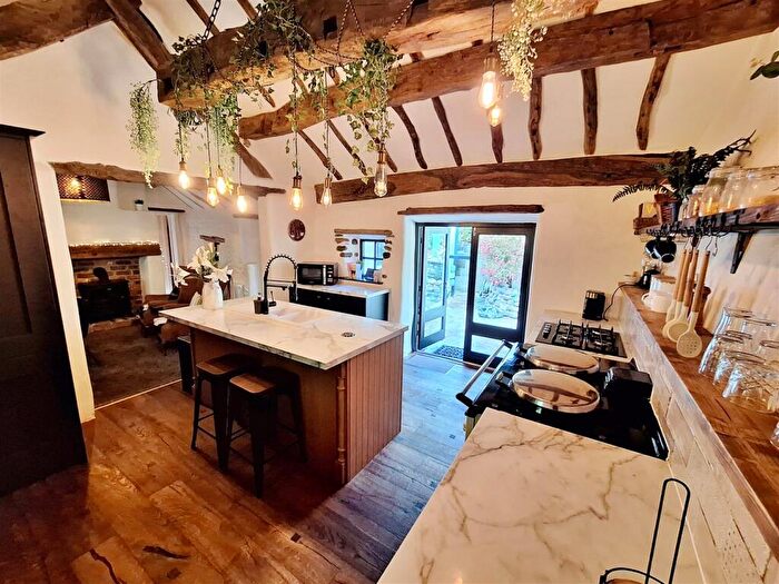 3 Bedroom Cottage For Sale In Crabtree Road, Thornton-Cleveleys, FY5