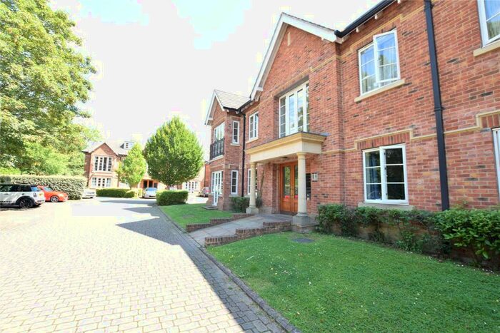2 Bedroom Apartment To Rent In Christine Ingram Gardens, Bracknell, Berkshire, RG42