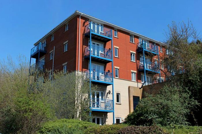 2 Bedroom Flat To Rent In Florin Drive, Borstal, Rochester, ME1